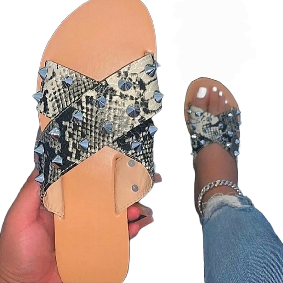 Cape Robbin Shoes - 💎Cape Robbin SnakeSkin Silver Spiked Sandals💎